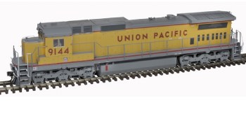 HO DASH 8-40C SILVER UNION PAC