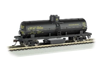 UTLX TRACK CLEANING TANK CAR