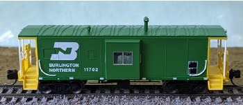 BN BW CABOOSE #11702