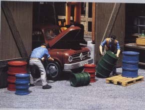 OIL BARRELS & CANNISTERS