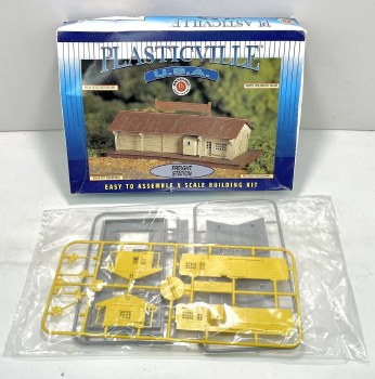 N FREIGHT STATION KIT