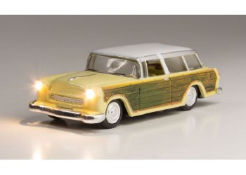 O STATION WAGON CAR W/LIGHTS