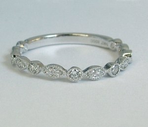 Diamond band 1/5 cttw 14ktw model 030-CDD3037-W