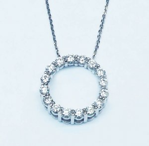 Diamond cirlce pendant .67cttw HG SI1 14kt 18" gold chain model 048-SDD6247-390