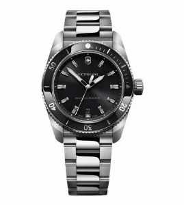 Victorinox Maverick Black Dial 39mm model 242097
