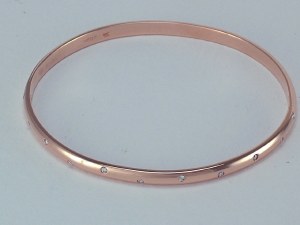 Diamond bangle 18kt rose gold 0.20cttw F VS