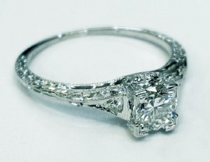 Vintage design diamond ring .47 carat nat mined diamond 14kt ring model SWR-047-16