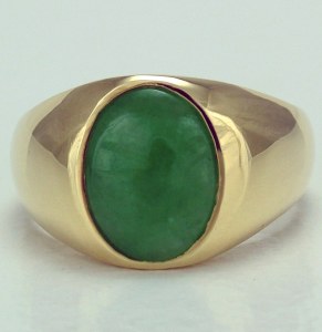 Green Jade Ring 18kty