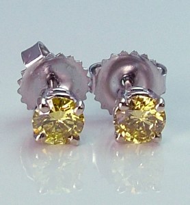 Yellow Diamond Stud Earrings 0.66cttw VS2