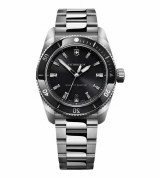 Victorinox Maverick Black Dial 39mm model 242097