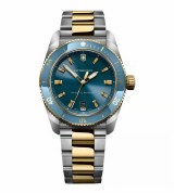 Victorinox Maverick Ice Blue Dial 39mm model 242103