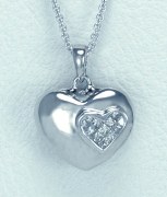 Diamond Heart Pendant 0.25cttw