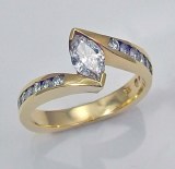 Diamond engagement ring 18kt Yellow gold 0.84cttw 0.50ct Marquise SI1 E