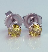 Yellow Diamond Stud Earrings 0.66cttw VS2