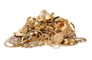 We Buy Gold turn your old jewelry into cash