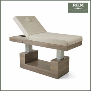 Rem Cedar Spa Couch D