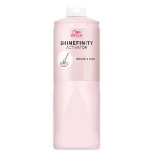 Additional picture of Wella Shinefinity Brush 2% 1L