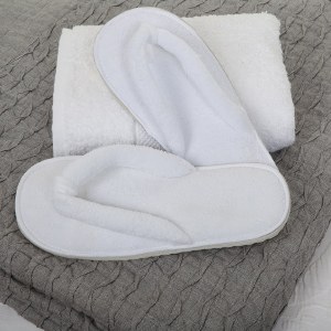 BC Slipper Thong Fleece White