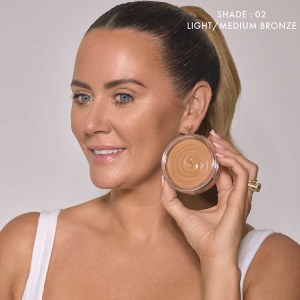 Additional picture of Bellamianta Bronzer L-M Bronze 23g 02