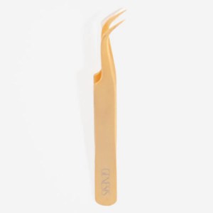 Additional picture of Genesis Lash Curved Tweezer Gold