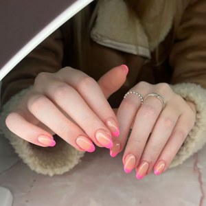 Additional picture of Halo Gel Neon Coral 8ml