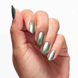 Additional picture of OPI GC Decked To The Pines L 15ml