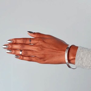 Additional picture of OPI GC Isnt She Iconic 15ml L