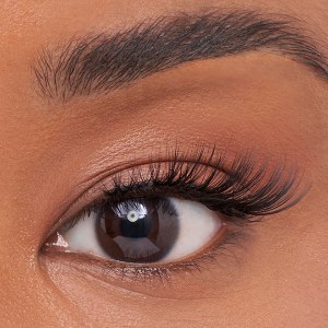 Additional picture of SS Strip Lash 3/4 130 Salon System  Black