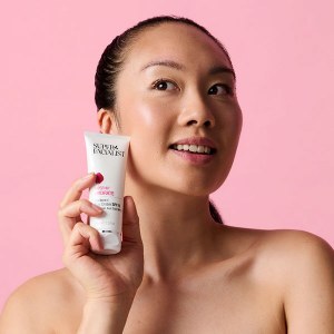 Additional picture of SuperF Rose Hydrate Day Cream SPF15 75ml