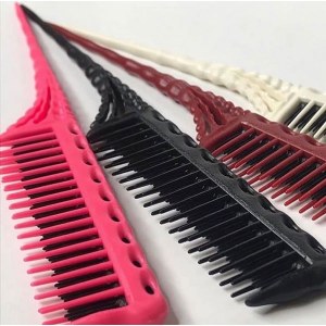 Additional picture of YS Park 150 Tail Comb Carbon