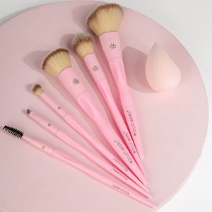 Additional picture of Brushworks Must Have Brush Set