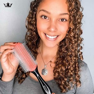 Additional picture of Denman D4 Styling Brush Org