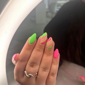 Additional picture of Halo Gel Neon Green 8ml