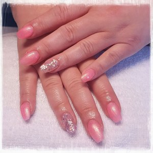 Additional picture of Halo Gel Pink Shimmer 8ml