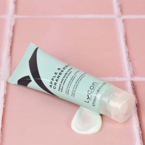 Additional picture of Lycon Apple & Cran Lotion 50ml