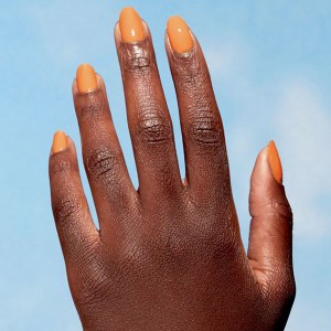 Additional picture of OPI NS Bee the Change 15ml