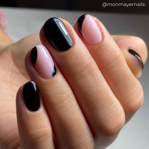 Additional picture of Vinylux Black Pool 15ml