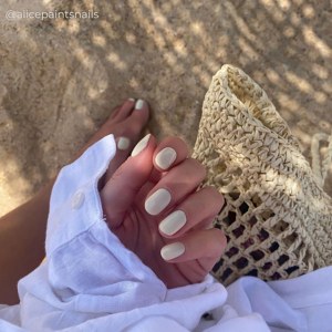 Additional picture of Vinylux White Button Down 15ml