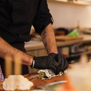 Additional picture of Gloves Nitrile PF Large Black 100pk