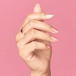 Additional picture of Lacquer-Snowfalling For U L 15ml