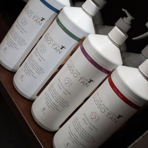 Additional picture of Lusso Spray Tan Medium 1 Litre