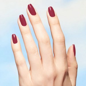 Additional picture of OPI NS Give a Garnet 15ml