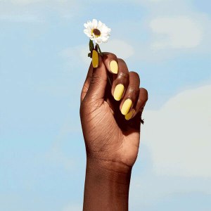 Additional picture of OPI NS Make My Daisy 15ml