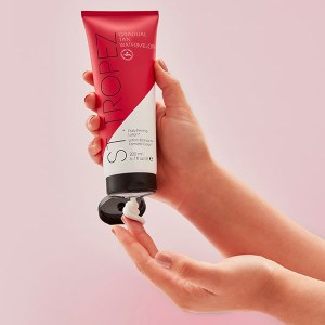 Additional picture of St Tropez Watermelon Gradual Lotion 200ml