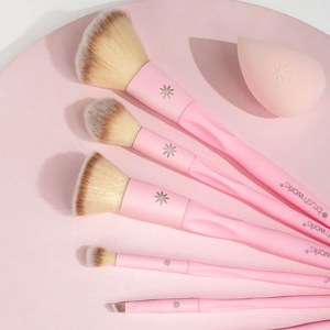 Additional picture of Brushworks Must Have Brush Set