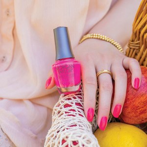 Additional picture of MT Lacquer Shake It Till U Samba 15ml