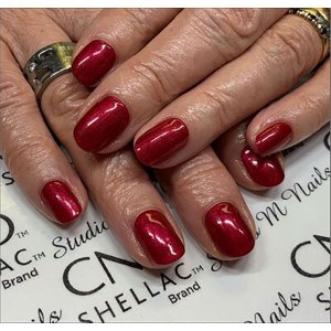 Additional picture of Vinylux Red Baroness 15ml