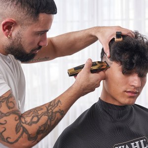 Additional picture of Wahl 5*Detailer Cordless Gold