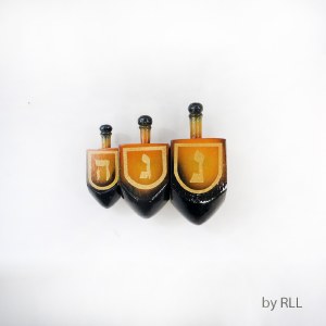 Wooden Dreidel Lacquered Brown 3 Piece Set