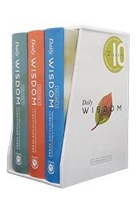 Daily Wisdom 3 Volume Slipcased Set Compact Size [Hardcover]